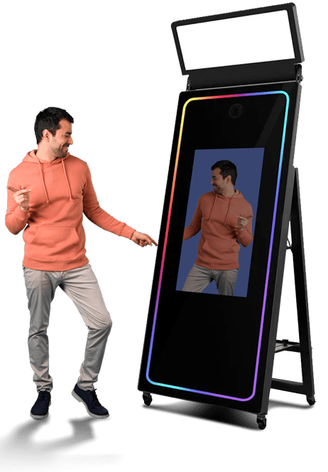mirror photo booth in Qatar mirror photo booth in Qatar